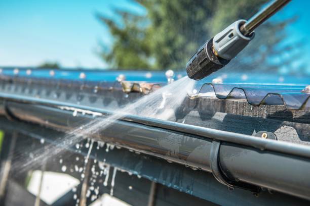 Why Choose Our Certified Pressure Washing Experts for Your Project Needs in Woodsboro, TX?