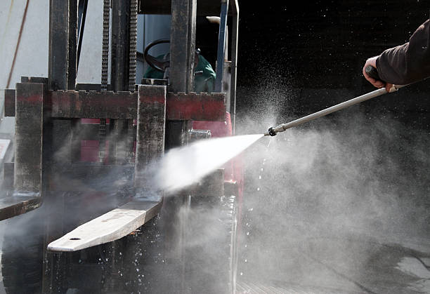 Best Pressure Washing Siding  in Woodsboro, TX